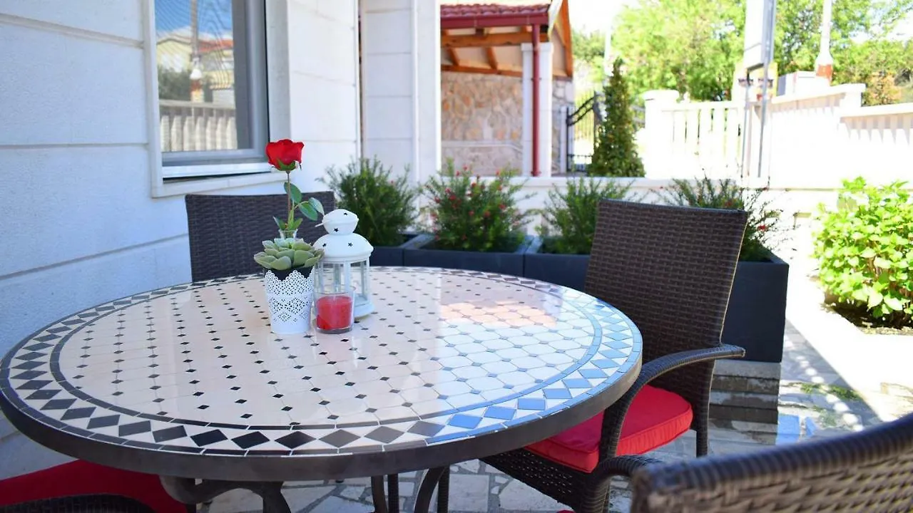 Apartments Summer Trogir 0*,
