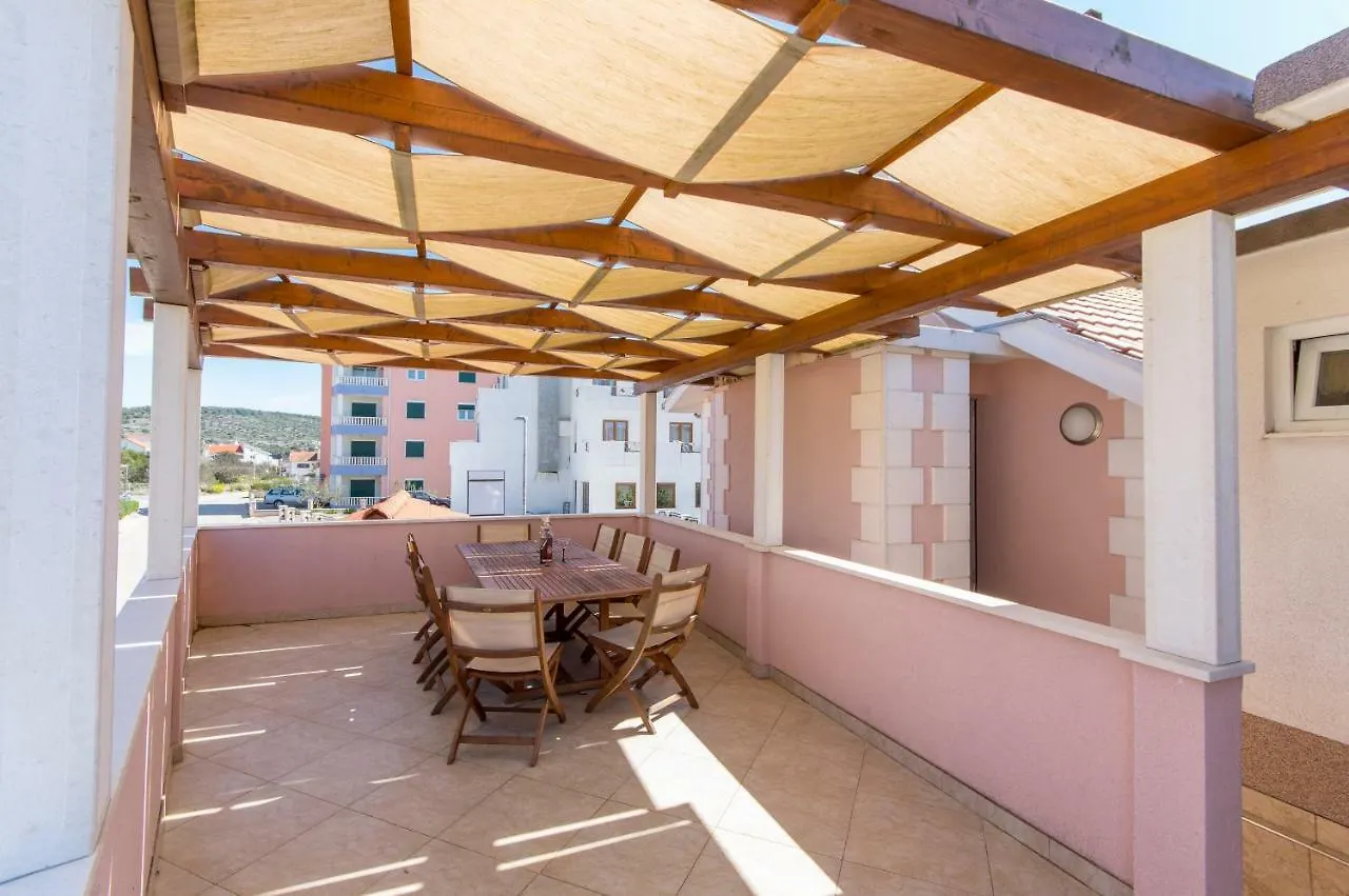 Apartments Summer Trogir
