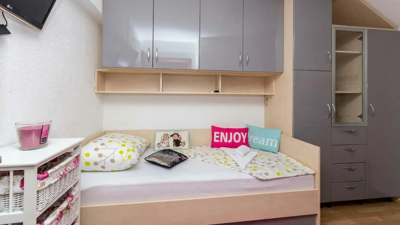 Apartments Summer Trogir Chorvatsko